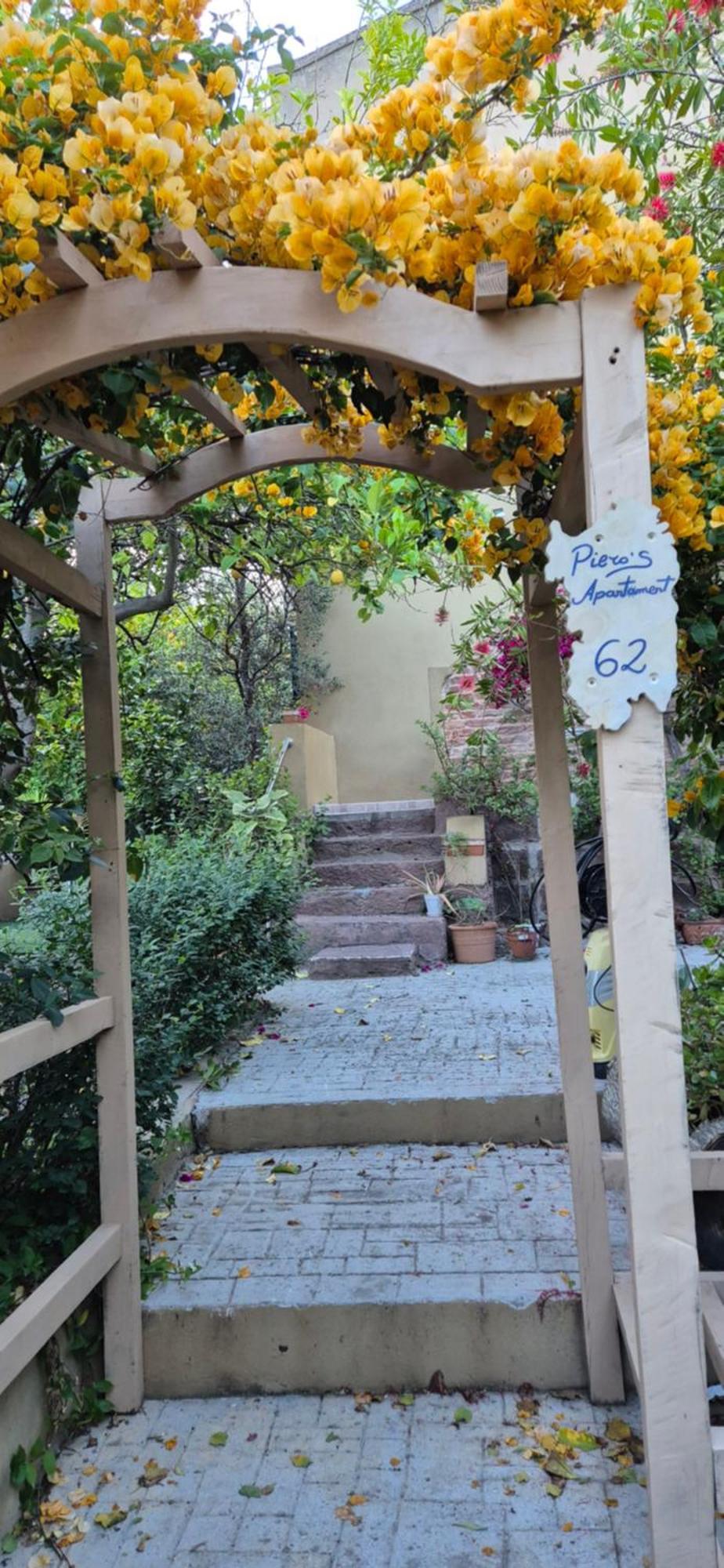 Piero'S Apartment Carbonia Εξωτερικό φωτογραφία