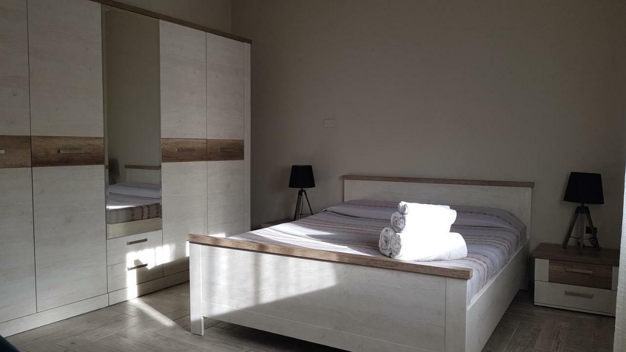 Piero'S Apartment Carbonia Εξωτερικό φωτογραφία