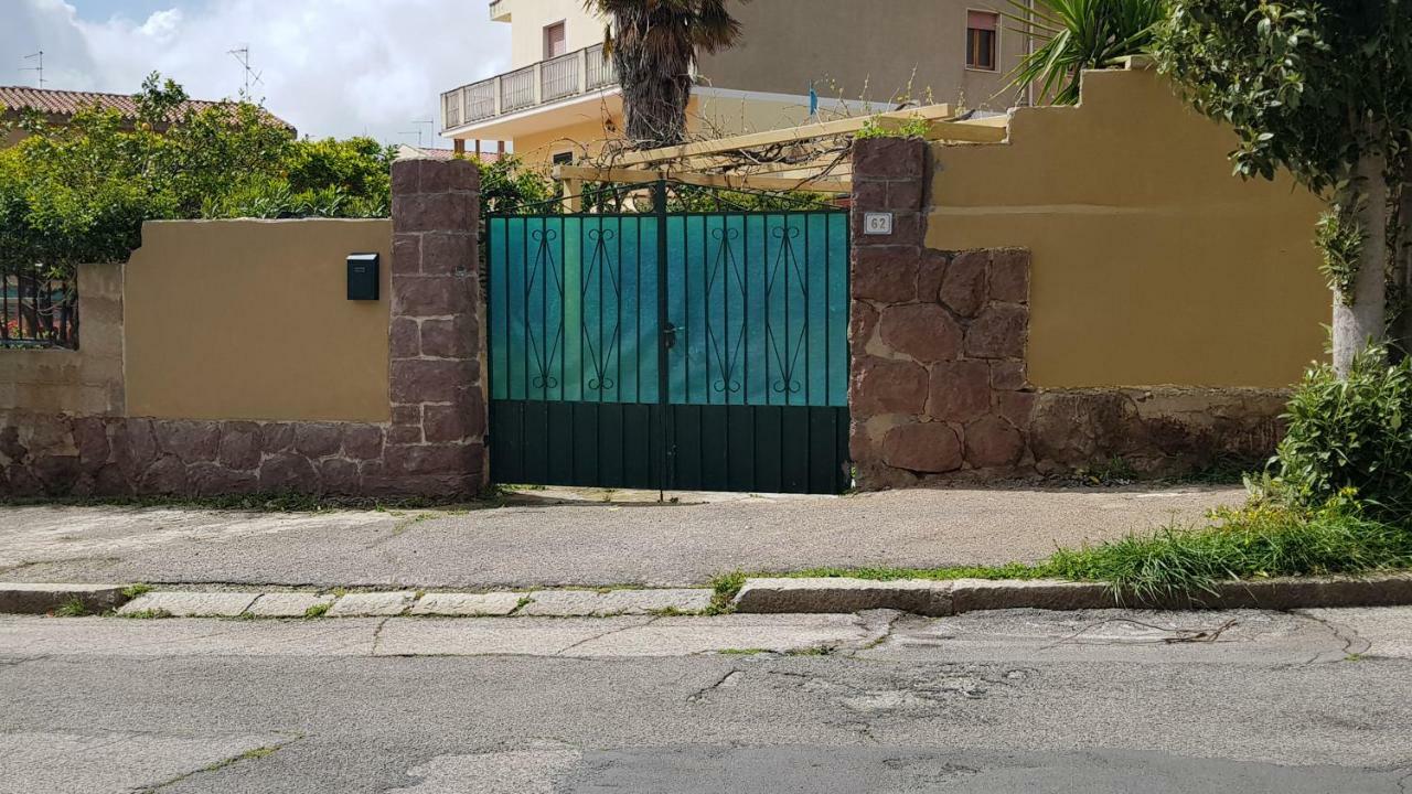 Piero'S Apartment Carbonia Εξωτερικό φωτογραφία